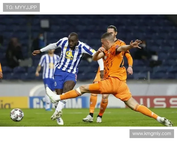 足球明星卡萨罗的传奇人生与辉煌成就揭秘