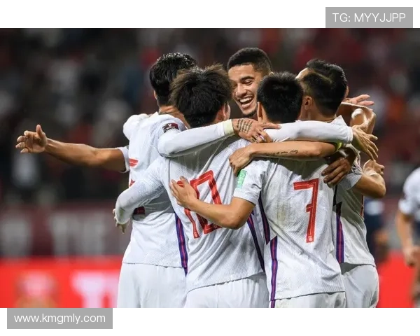 足球明星发力技巧揭秘助你提升射门精准度与力量的全面指南 足球明星发力技巧揭秘助你提升射门精准度与力量的全面指南