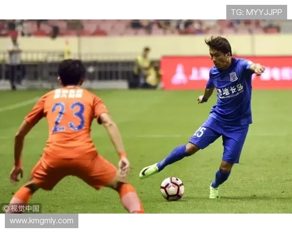 足球明星因高额贷款诈骗被警方拘留引发社会热议