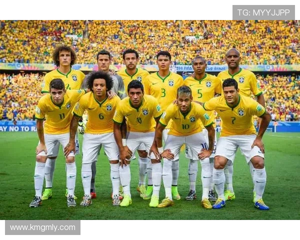 足球明星超清合照图片汇集展现球场风采与荣耀瞬间的视觉盛宴 足球明星超清合照图片汇集展现球场风采与荣耀瞬间的视觉盛宴